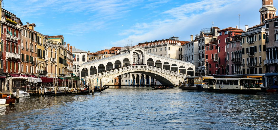 Rialtobrücke in Venedig